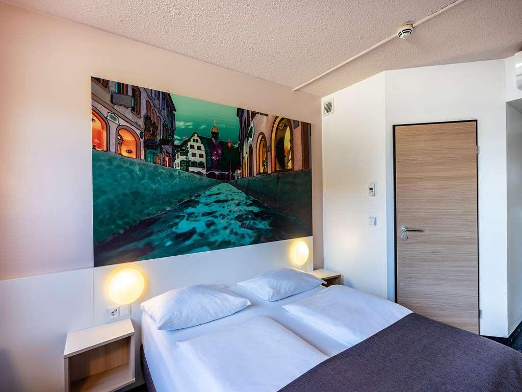 B&B Hotel Freiburg-Nord 객실 사진